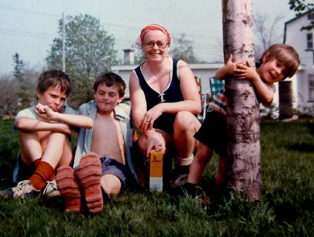 1975-06_edited 