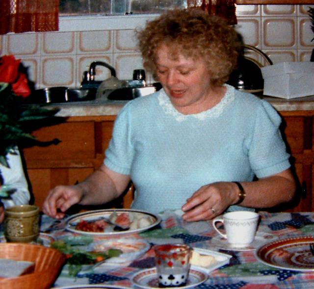 1986 04_edited 