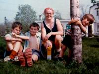 1975-06_edited 